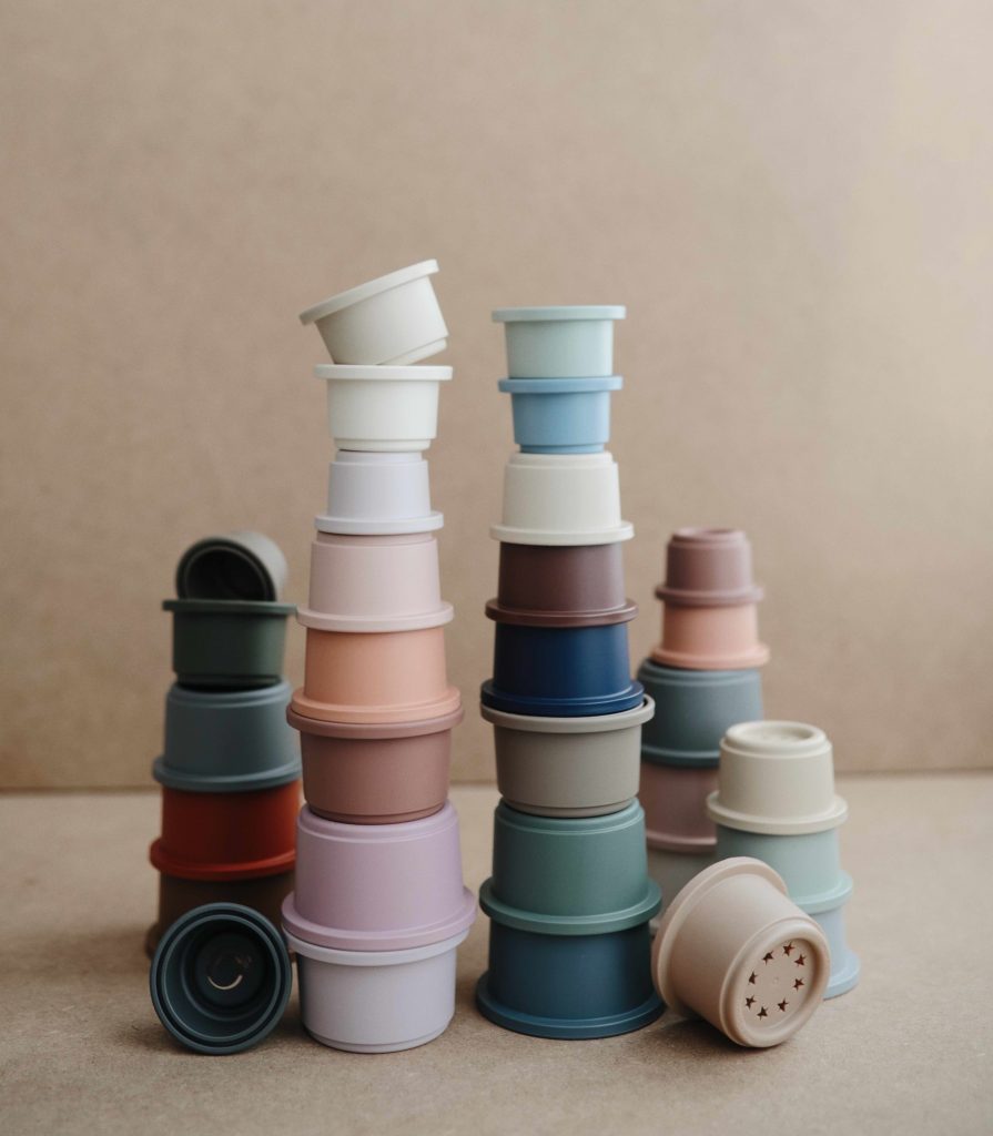 mushie-stacking-cups-pastel (1)