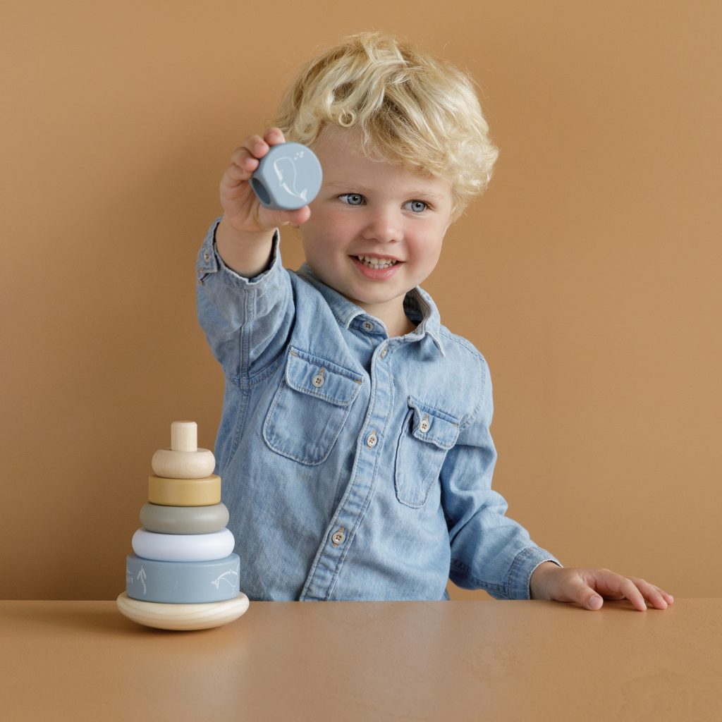LD7013 – Rocking Ring Stacker Blue (23)