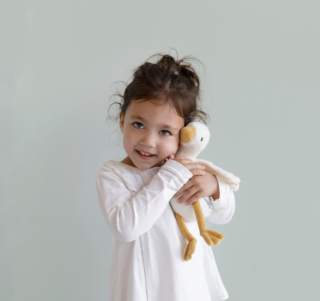 LD8504 – Cuddle Little Goose 18cm (3)