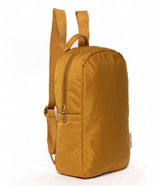 studio-noos-puffy-backpack-ochre-2-600