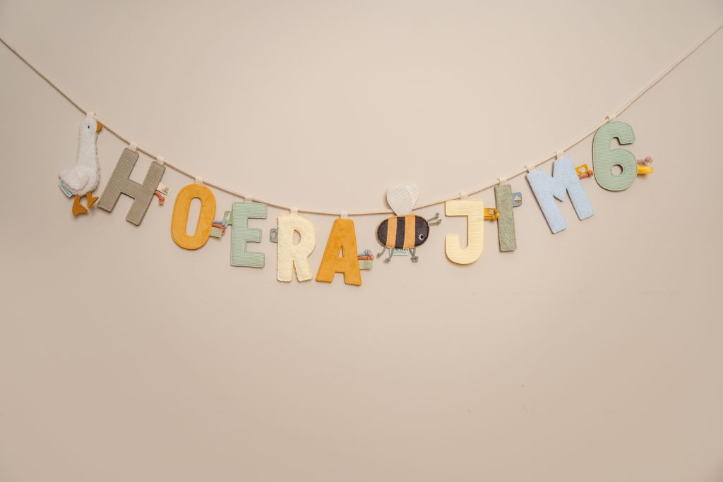 Little Dutch – Letter Garland – (7)