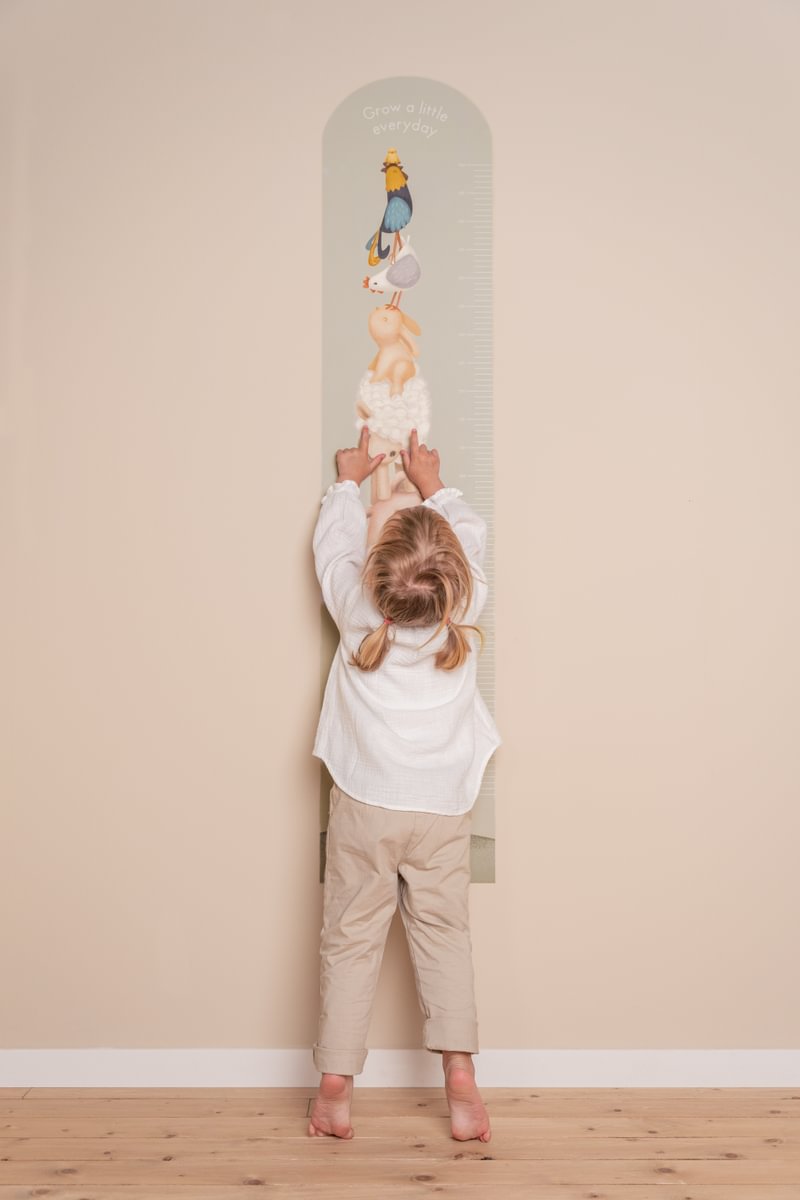 wd450022-growth-chart-little-farm-2 – Medium