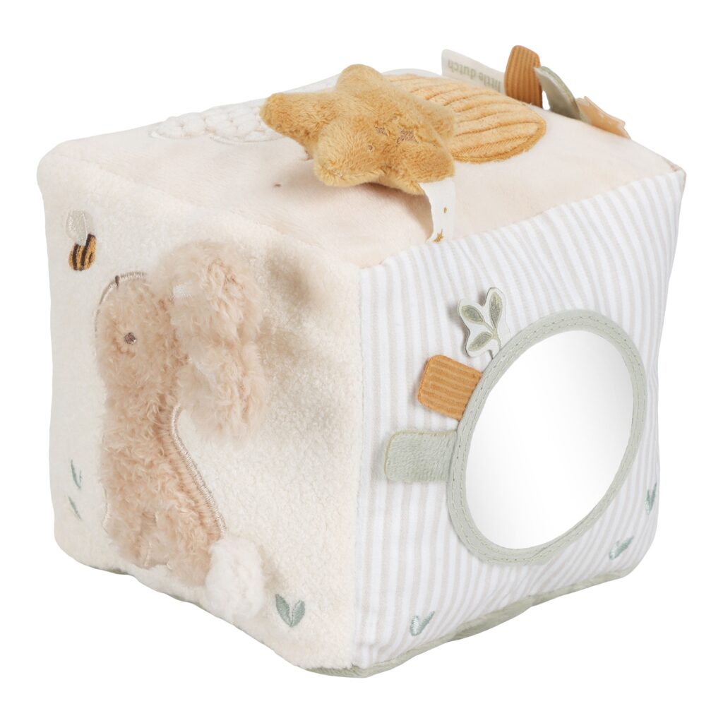 LD8409 Activity Cube NB_2b