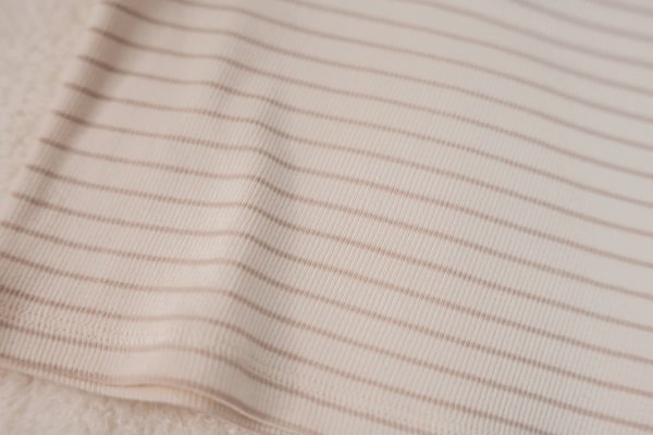 newborn-naturals-little-goose-clothing-noos-61 – Small