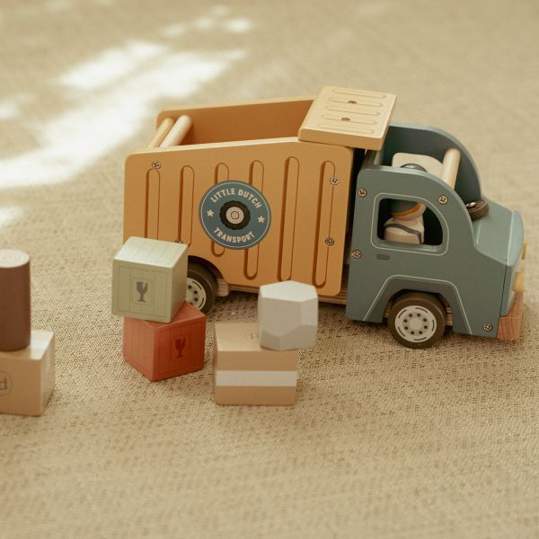 LD2535DumpTruck_LI_02_9a73