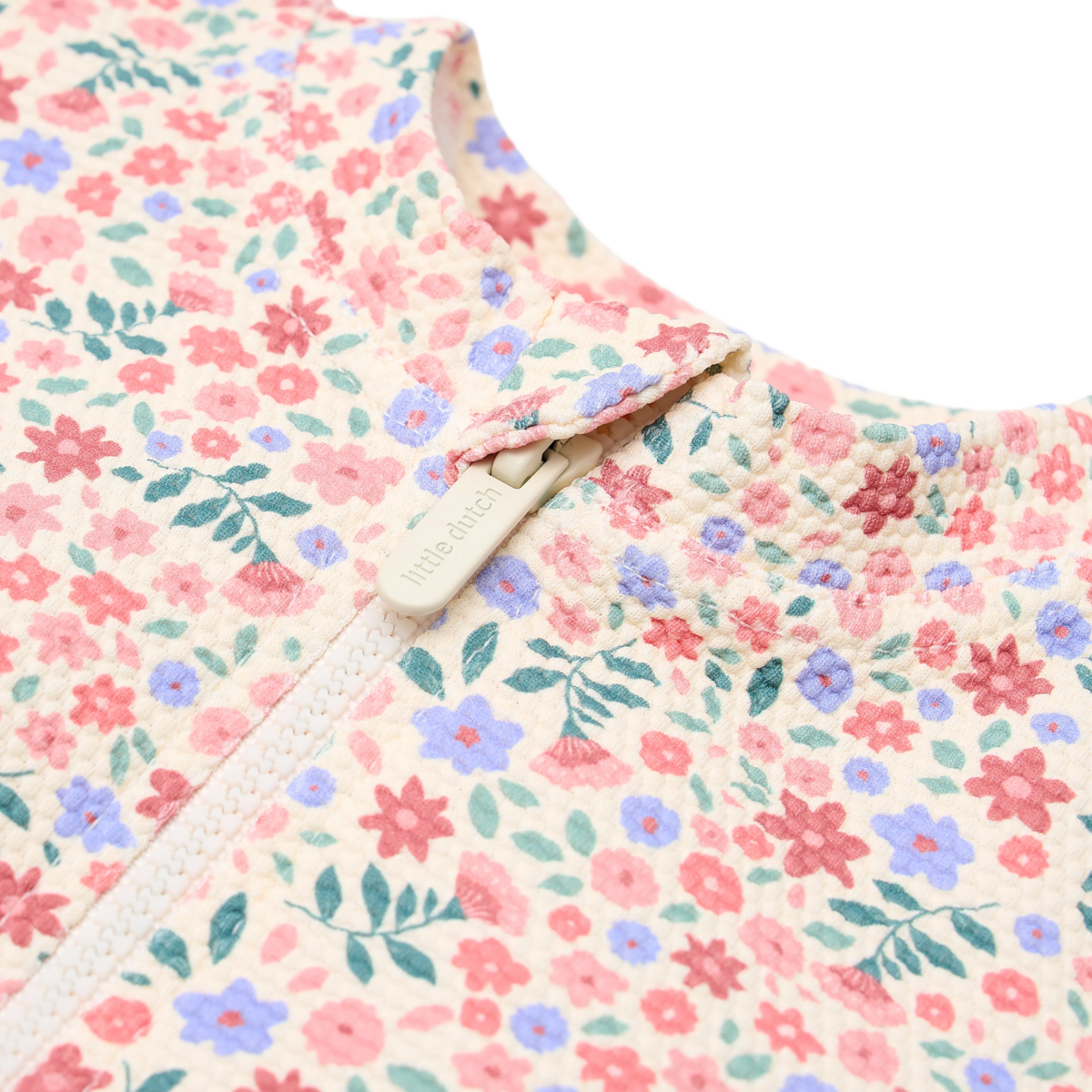 long-sleeve-swimsuit-dreamy-flowerfield-CL26030109-CL26030110-CL26030111-CL26030112-product-3 – Medium