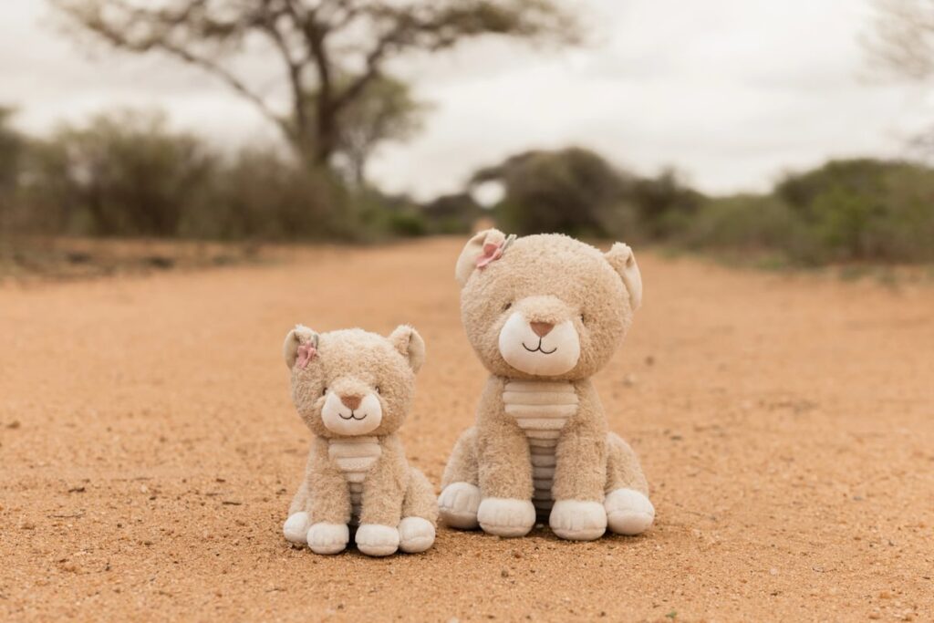mix-cuddle-lioness-LD8357-LD8358-1 – Medium